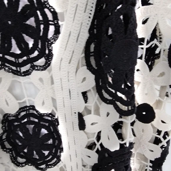 House of Harlow 1960 Black and White Open Knit Crochet Sleeveless Vest One Size - Picture 5 of 12